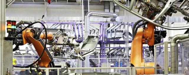 认知学习与物联网传感器在工厂预见性维护中的应用 为车企节省机器关停及召回成本